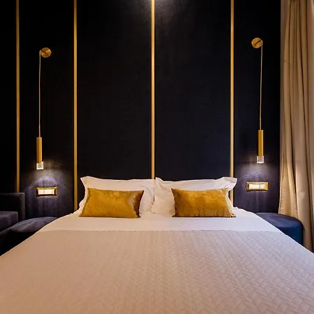 Elegant 5 Terre 아파트