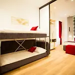 Elegant 5 Terre Apartament *